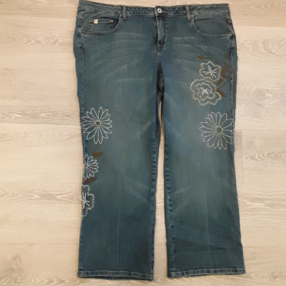 Z. Cavaricci Embroidered & Embellished Jeans Sz 20